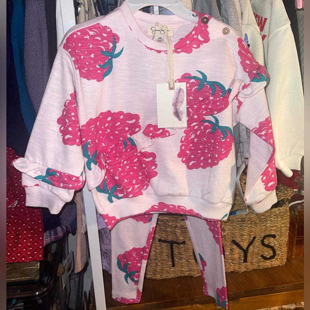 SOLD❌ Floral Sweatshirt and Pants Set
